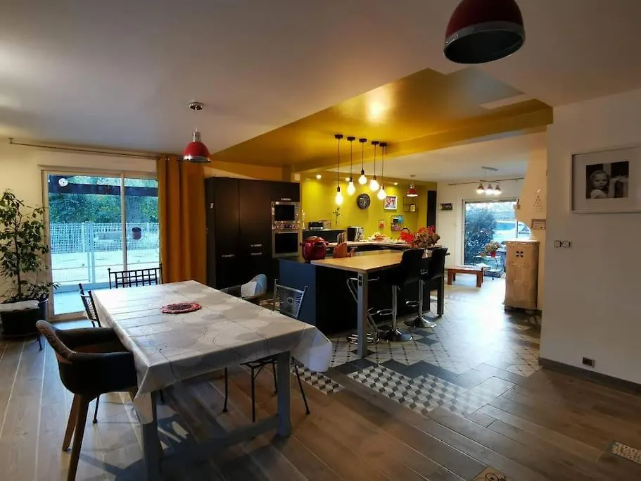 Grande Maison, Piscine Et Poele A Bois , A Soual Γαλλία